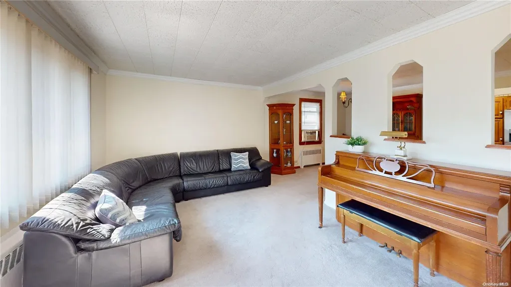 55 Land Place Oceanside NY 11572