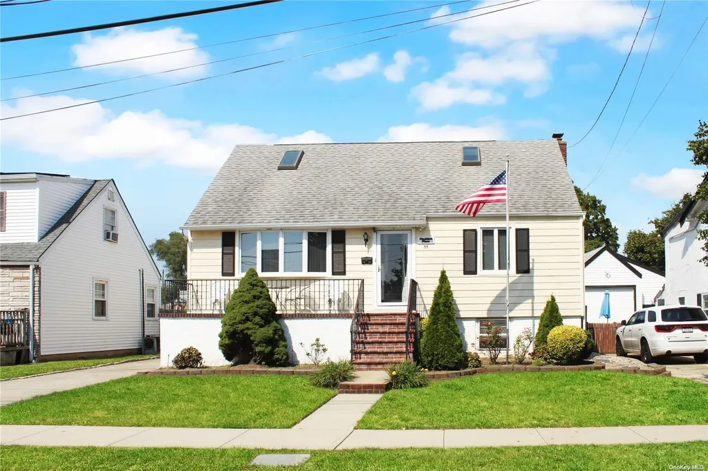55 Land Place Oceanside NY 11572