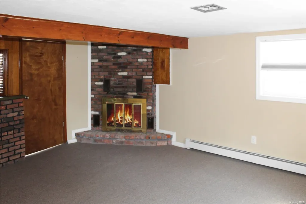 55 Land Place Oceanside NY 11572