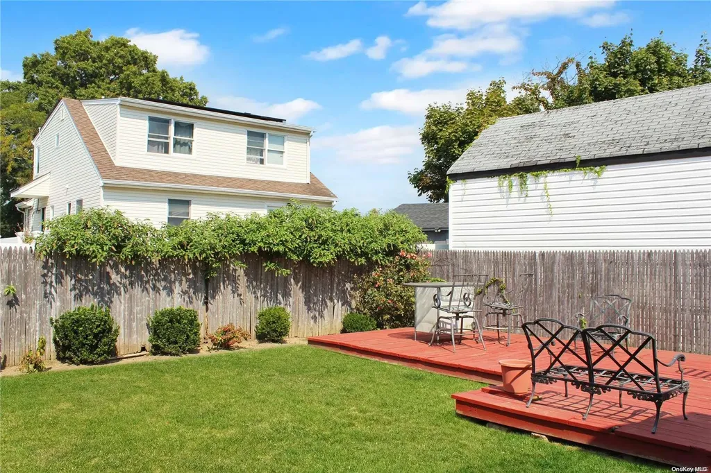 55 Land Place Oceanside NY 11572