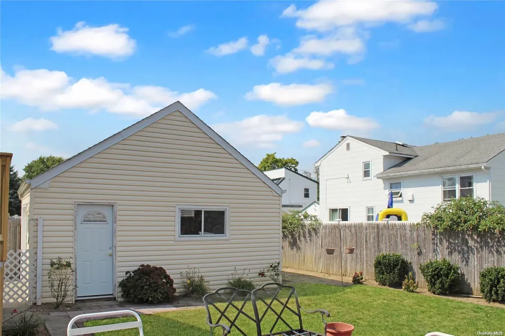 55 Land Place Oceanside NY 11572