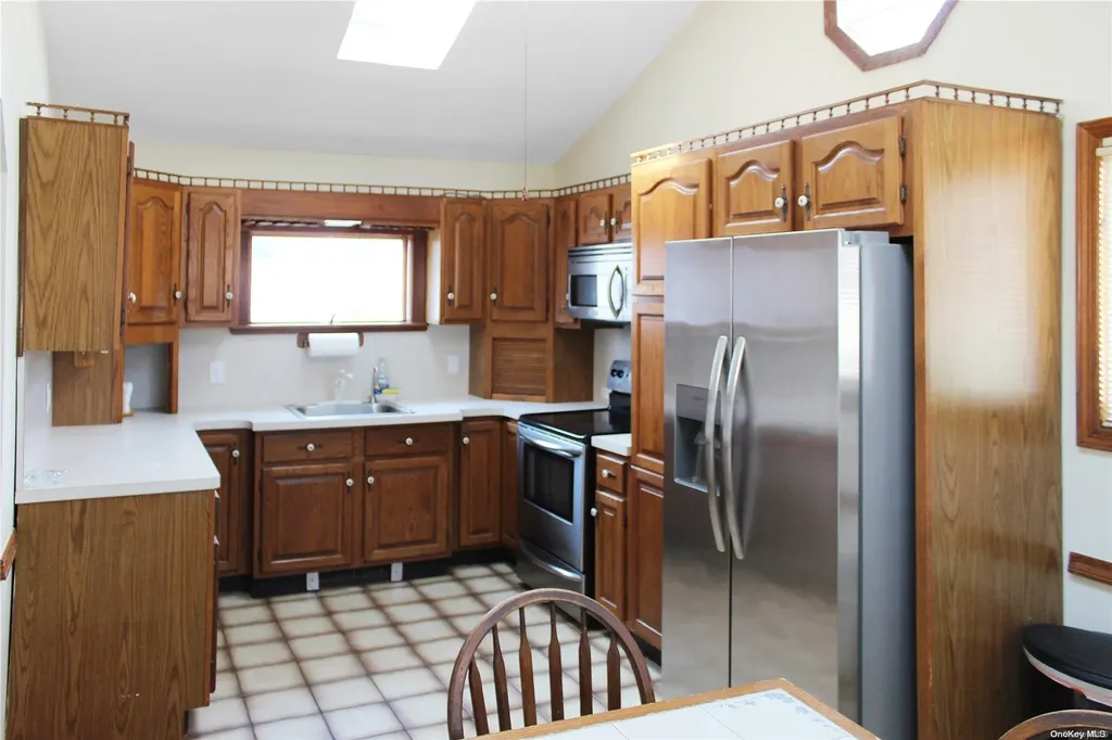 55 Land Place Oceanside NY 11572