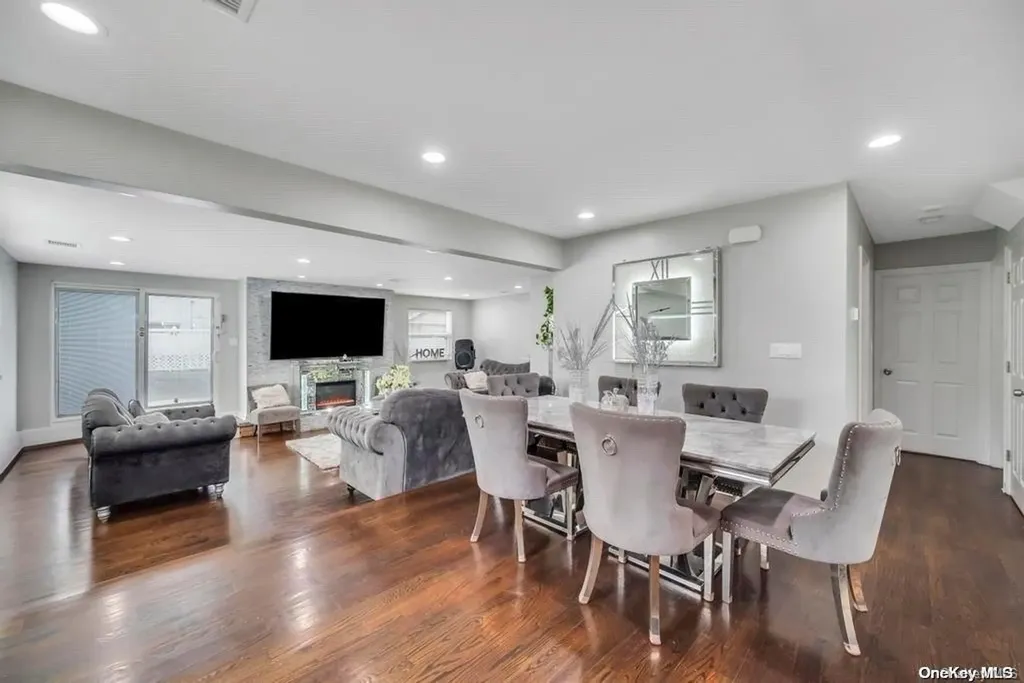 154 Guildford Court West Hempstead NY 11552