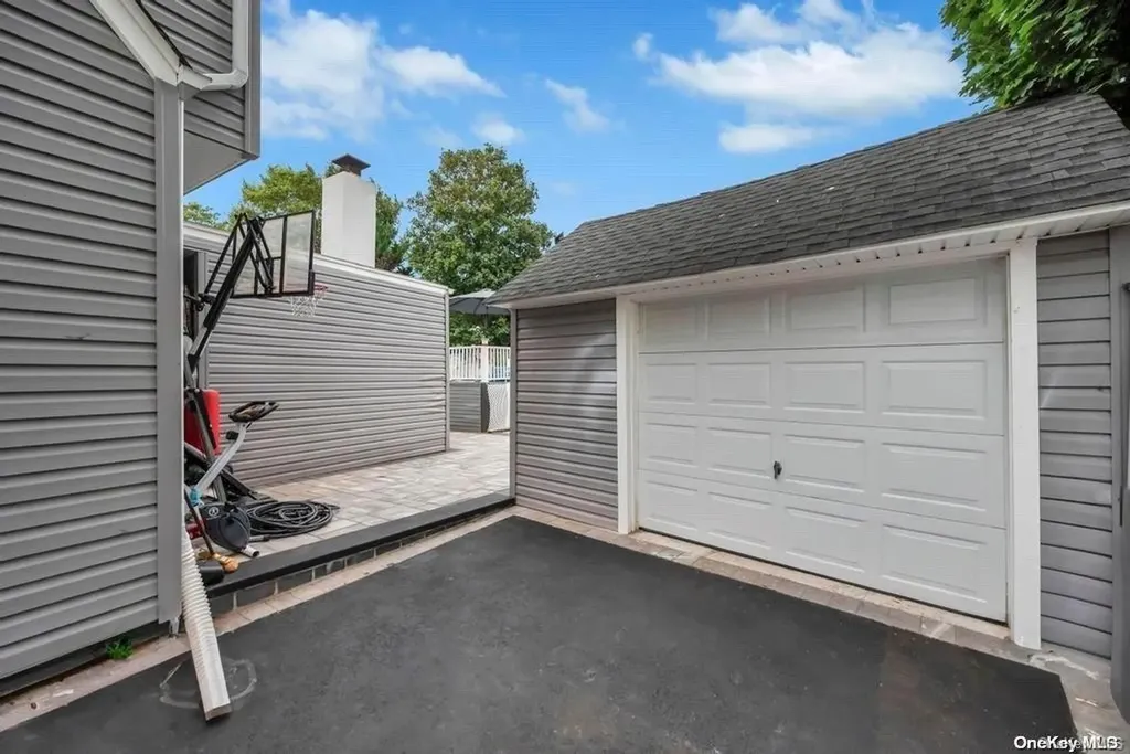 154 Guildford Court West Hempstead NY 11552