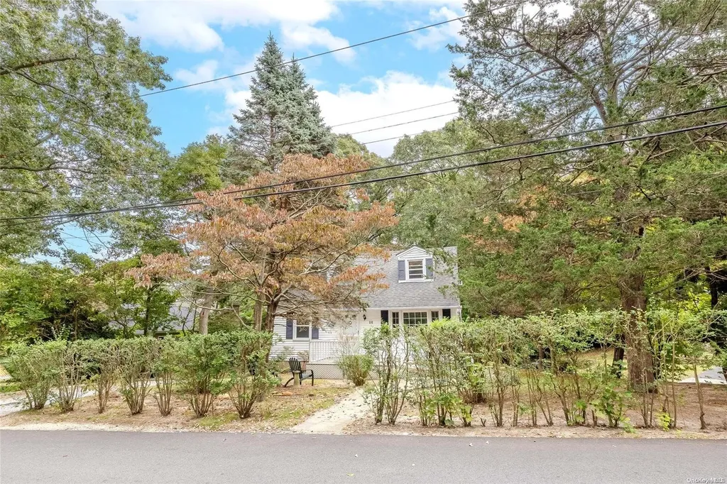 43 Valley Drive Sound Beach NY 11789