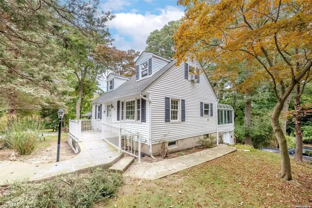 43 Valley Drive Sound Beach NY 11789