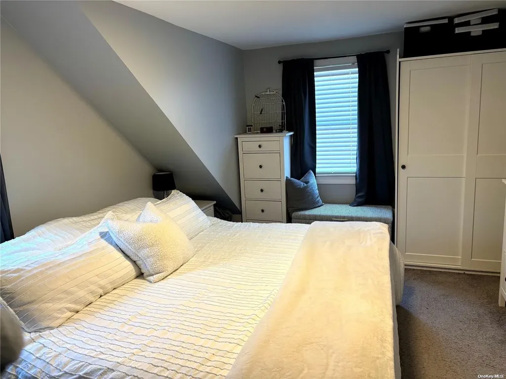 215 Lido Parkway Lindenhurst NY 11757