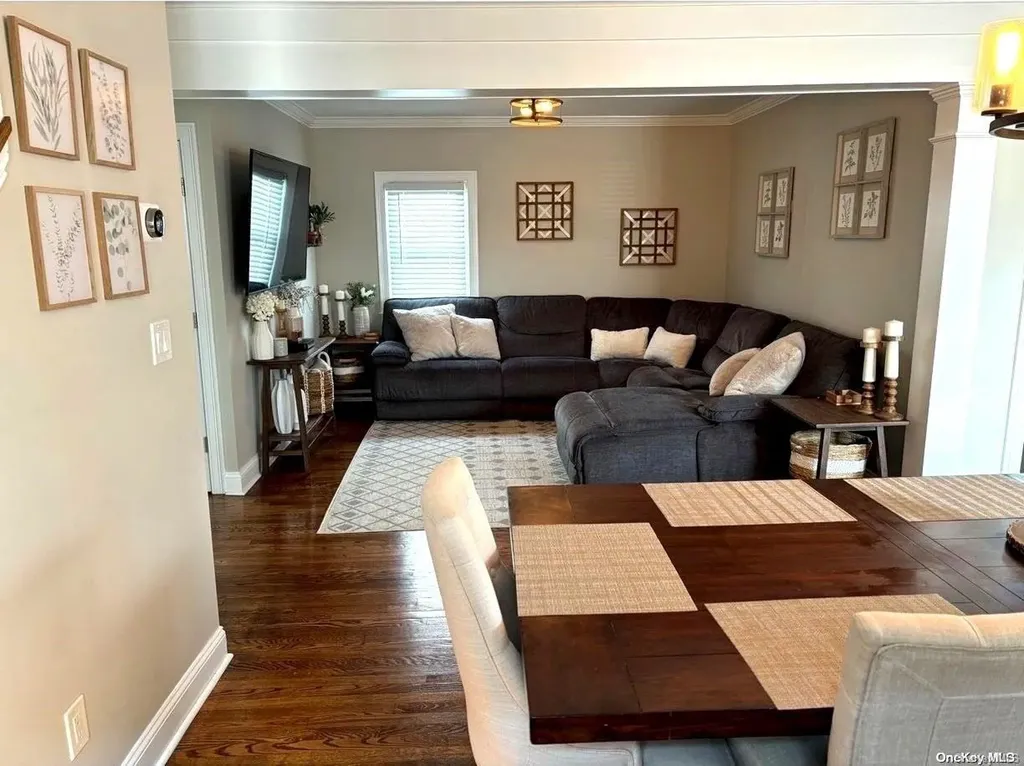 215 Lido Parkway Lindenhurst NY 11757