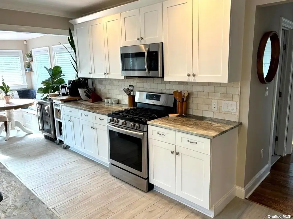 215 Lido Parkway Lindenhurst NY 11757