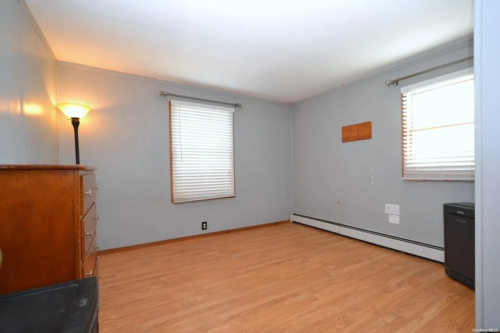 6 Shorehaven Boulevard Ronkonkoma NY 11779