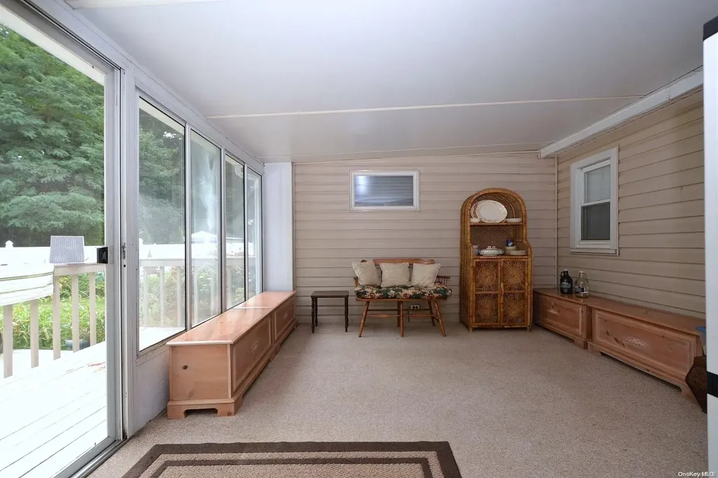 6 Shorehaven Boulevard Ronkonkoma NY 11779