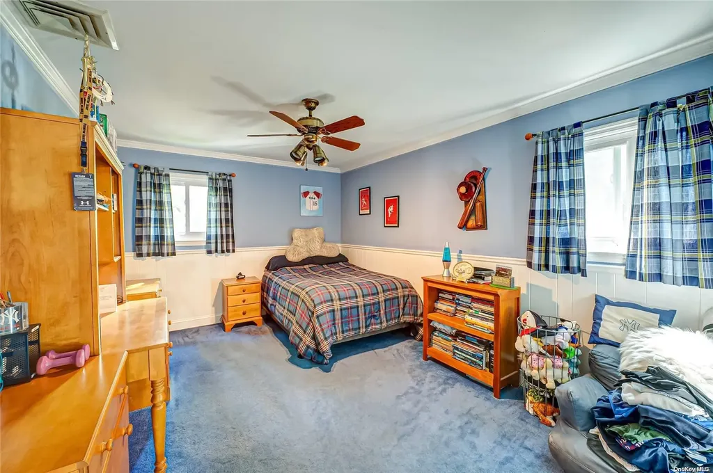 28 Winslow Lane Smithtown NY 11787