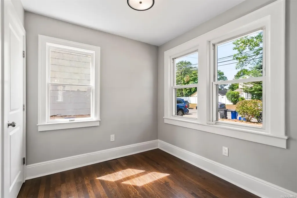 760 Lakeside Drive Baldwin NY 11510