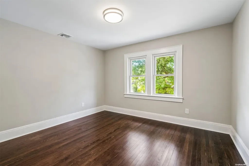 760 Lakeside Drive Baldwin NY 11510