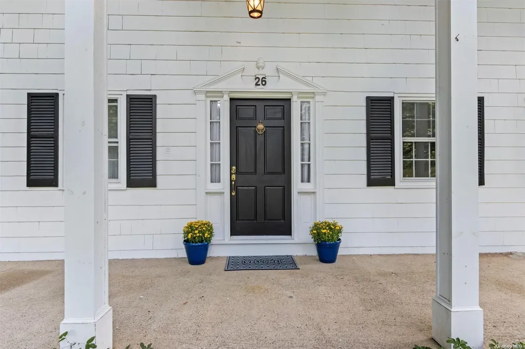 26 Old Field Road Setauket NY 11733