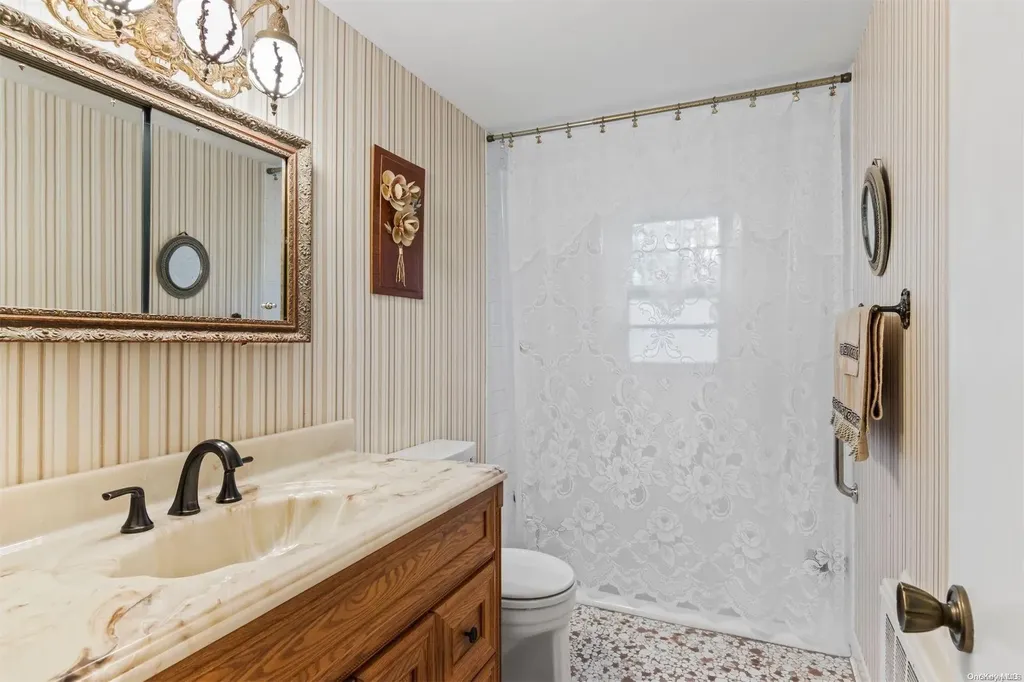 26 Old Field Road Setauket NY 11733