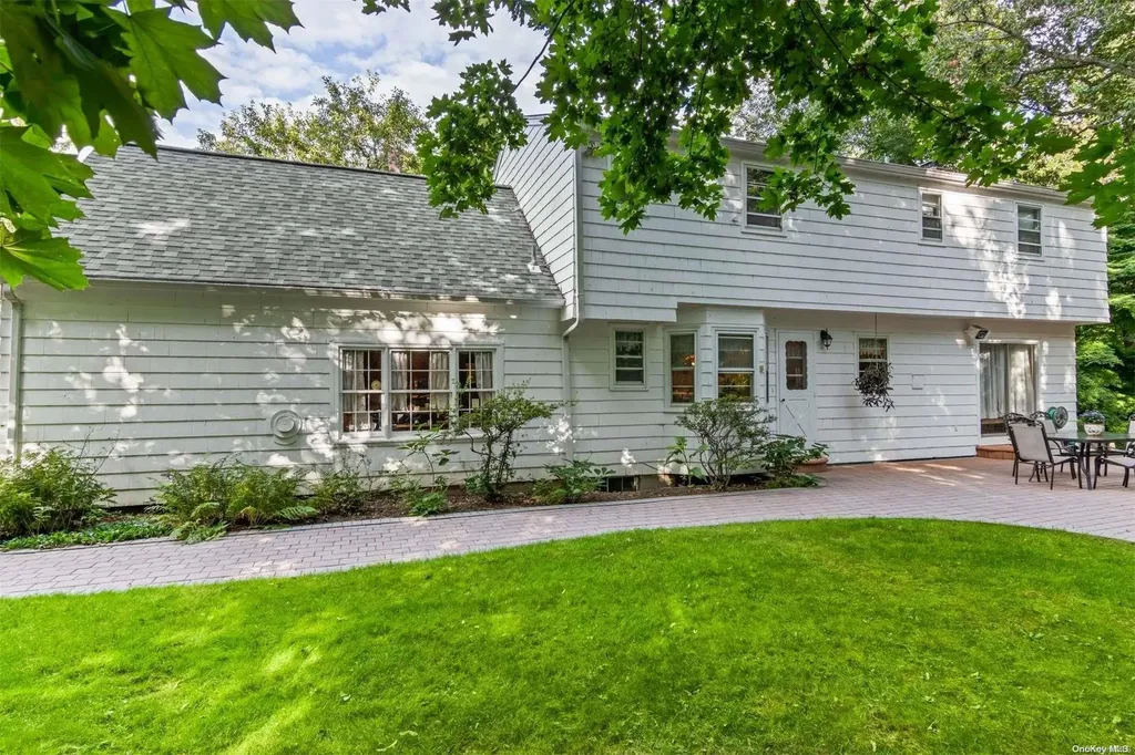 26 Old Field Road Setauket NY 11733