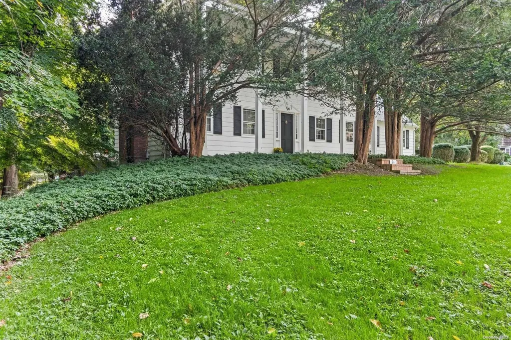 26 Old Field Road Setauket NY 11733