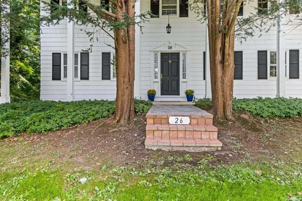 26 Old Field Road Setauket NY 11733
