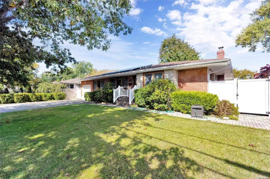 24 Grace Park Drive Commack NY 11725