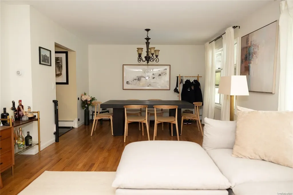 21 Cedar Valley Road Poughkeepsie NY 12603