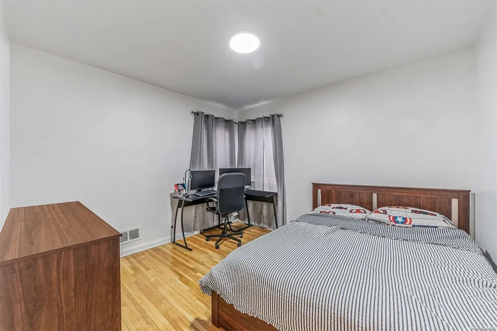 344 Arkansas Drive Valley Stream NY 11580