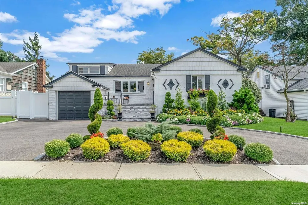 344 Arkansas Drive Valley Stream NY 11580