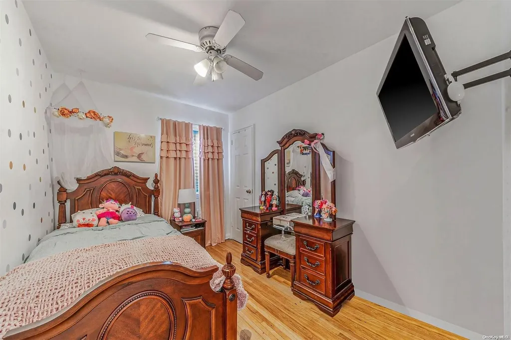 344 Arkansas Drive Valley Stream NY 11580