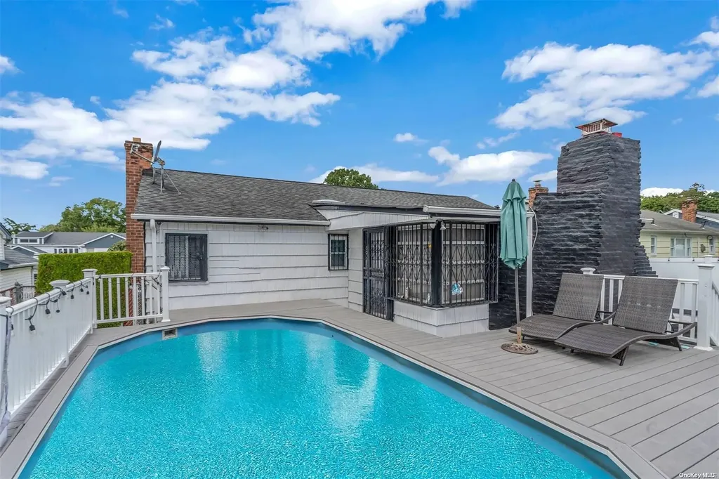 344 Arkansas Drive Valley Stream NY 11580