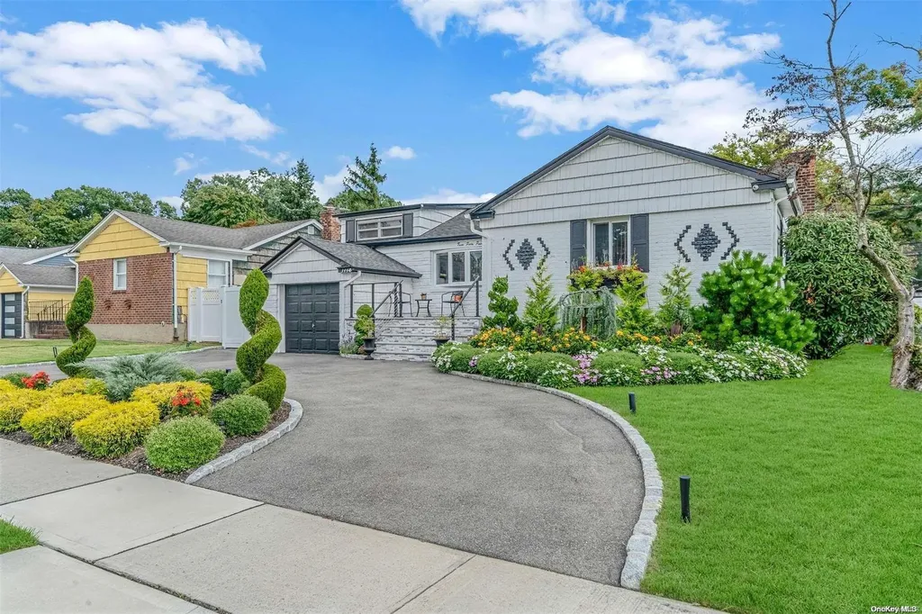 344 Arkansas Drive Valley Stream NY 11580