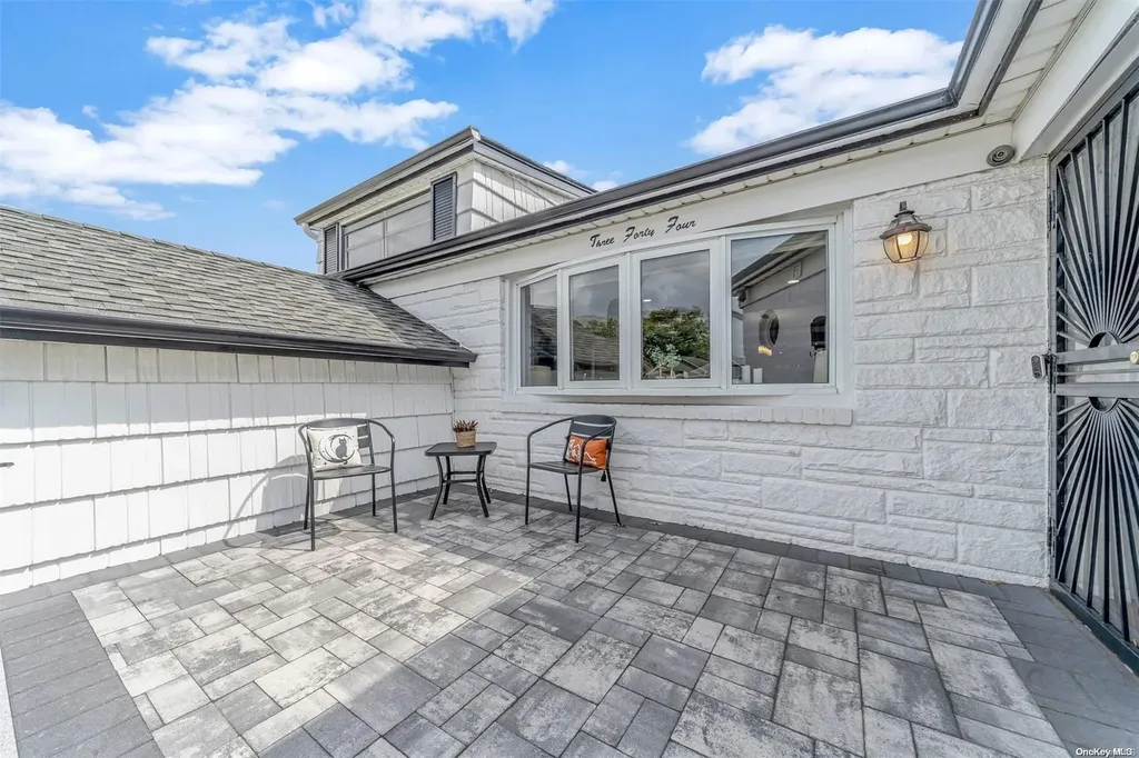 344 Arkansas Drive Valley Stream NY 11580