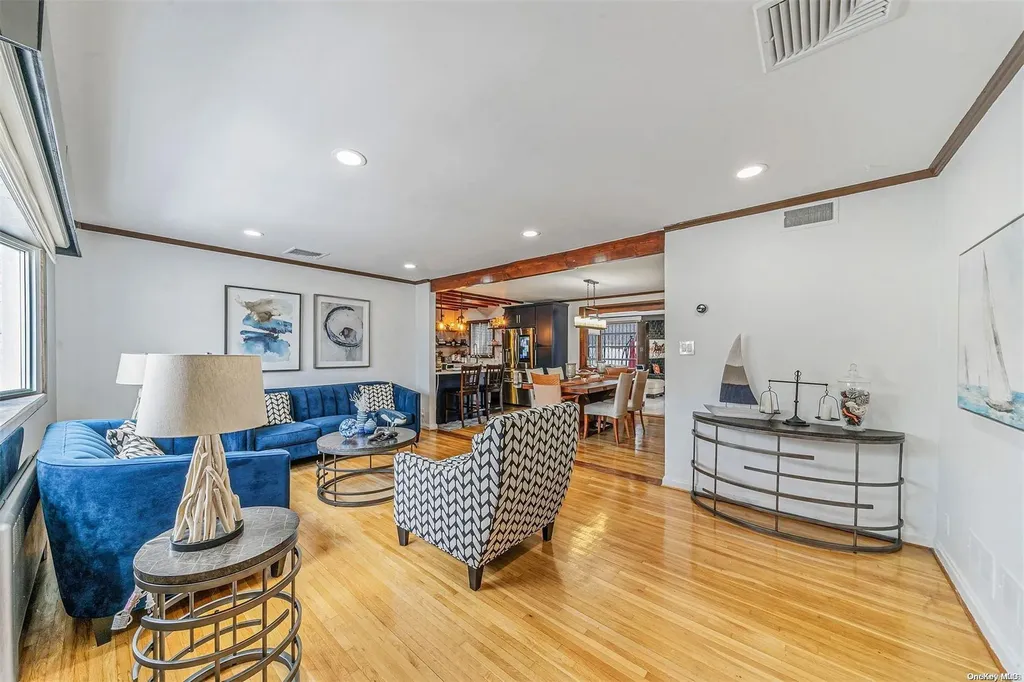 344 Arkansas Drive Valley Stream NY 11580