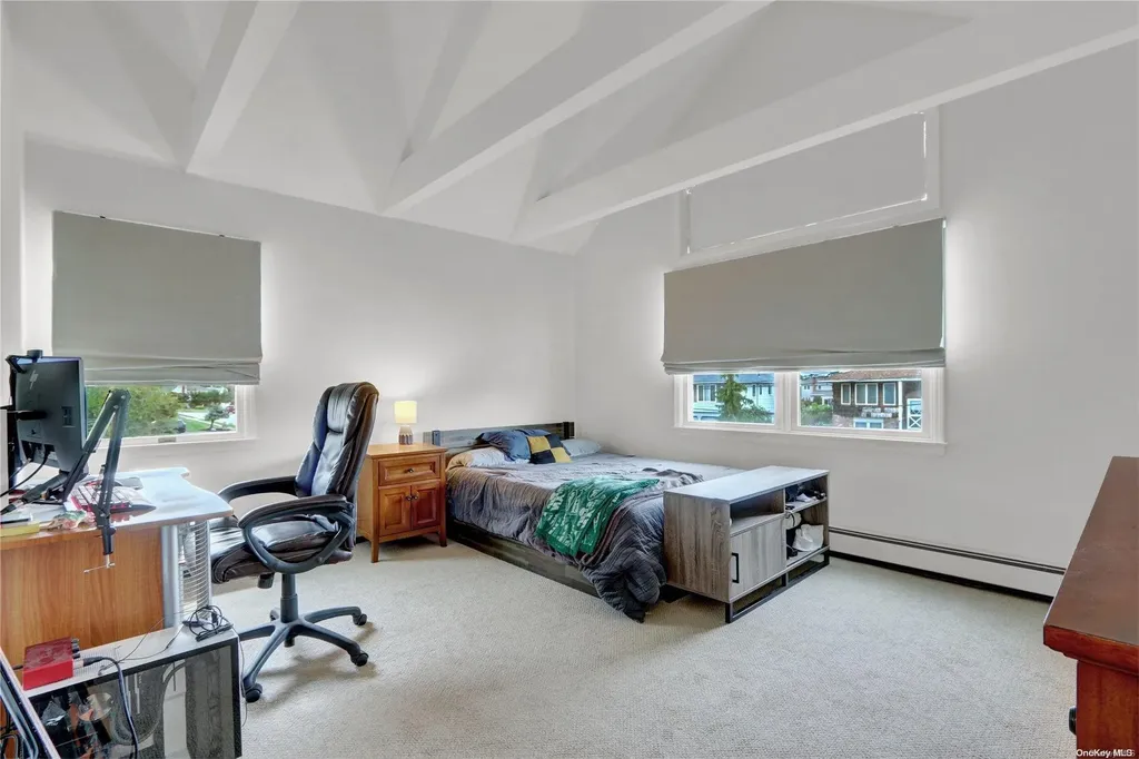 10 Duck Lane West Islip NY 11795