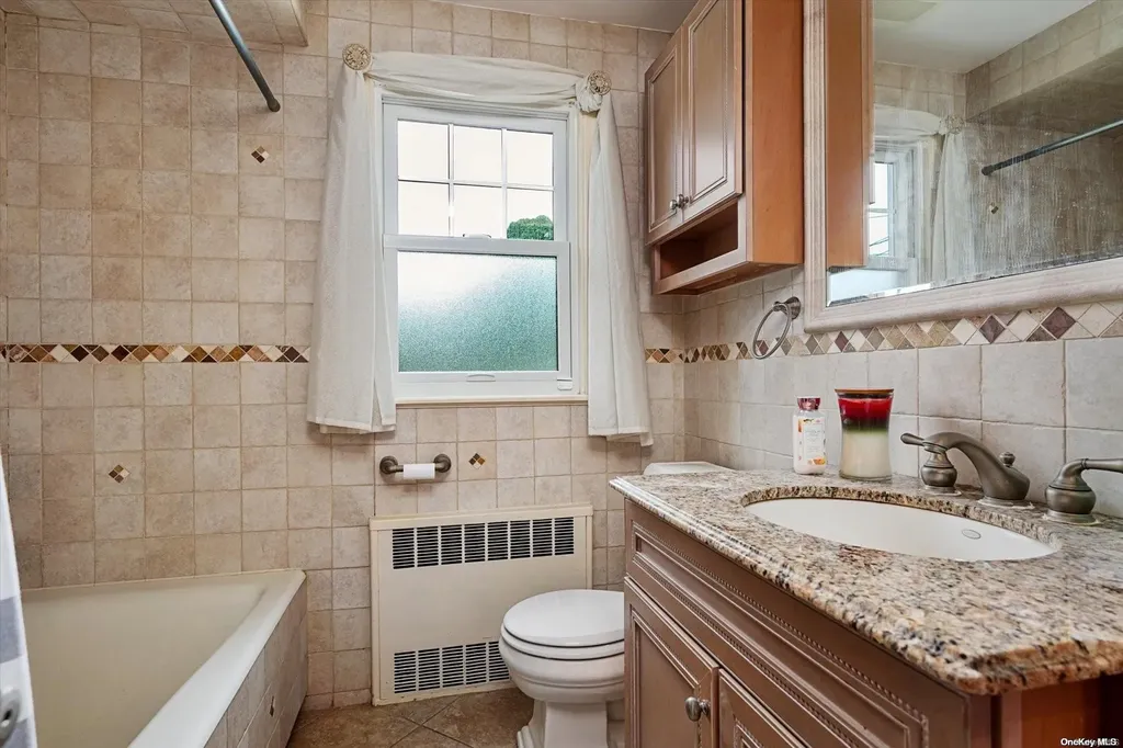 9 Salem Road Merrick NY 11566