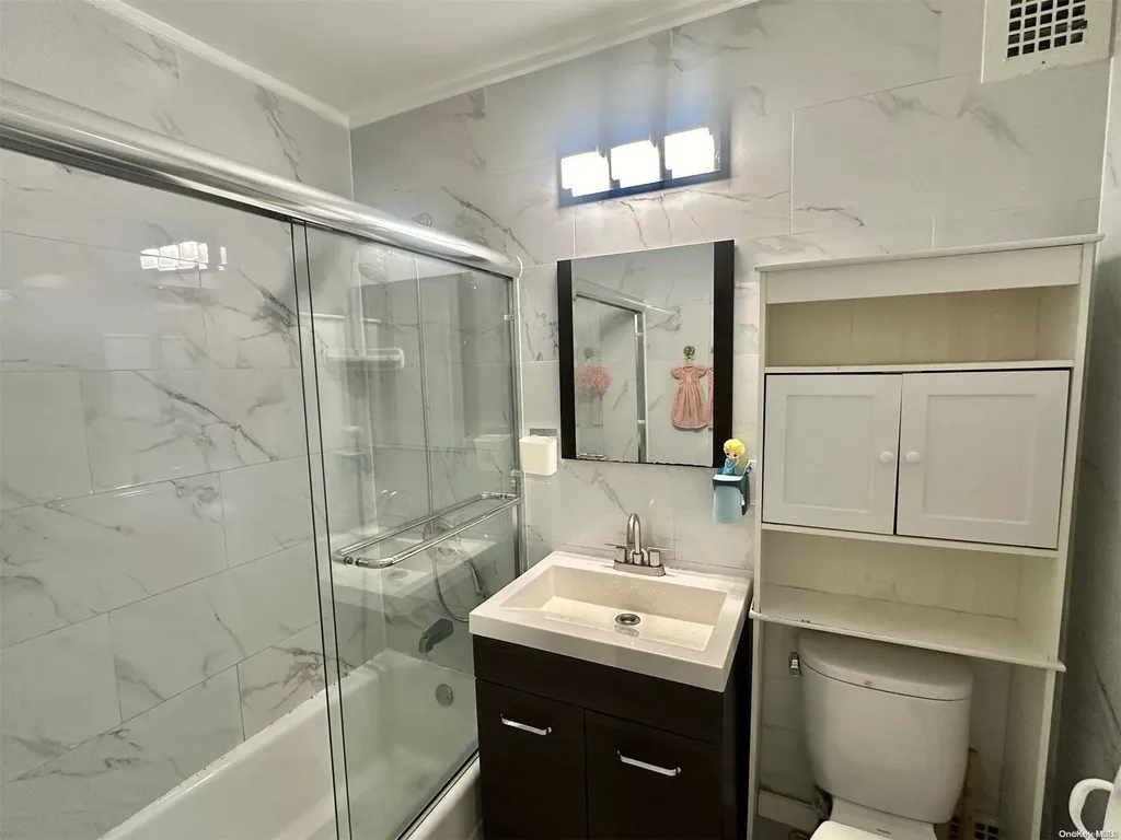 61-20 Grand Central Parkway Forest Hills NY 11375