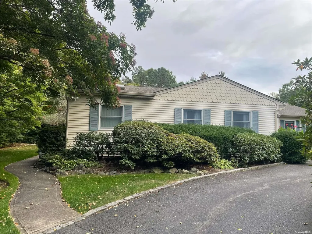 54 Old Brook Road Dix Hills NY 11746
