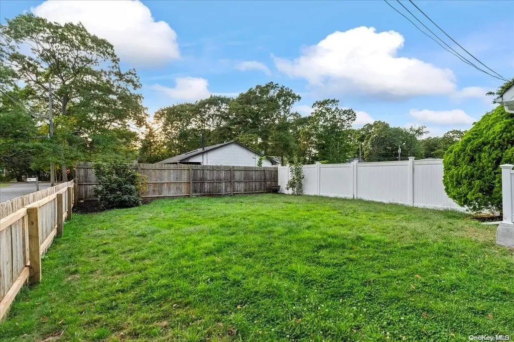17 Orient Road Mastic Beach NY 11951