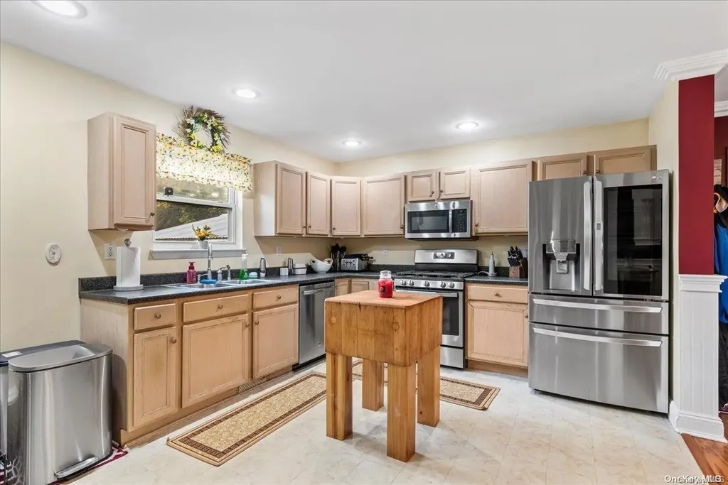 17 Orient Road Mastic Beach NY 11951