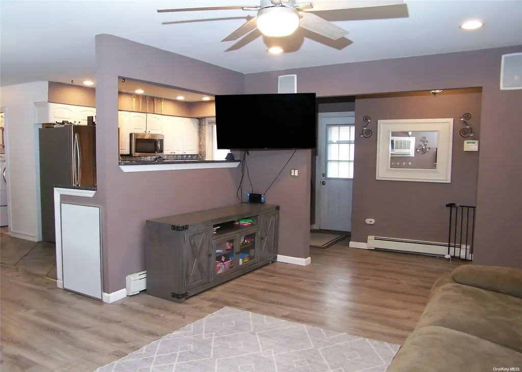 102 Abbott Avenue Mastic NY 11950