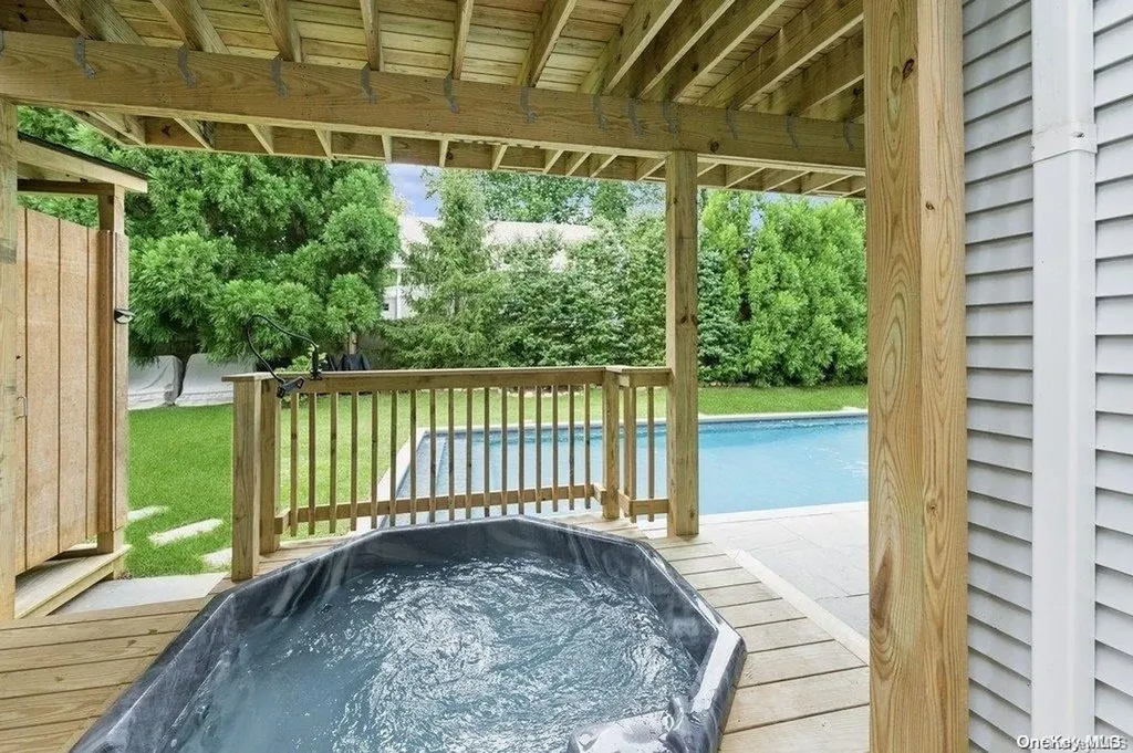 161 Monroe Drive Montauk NY 11954