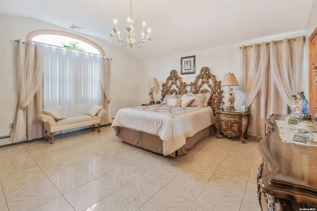 15 Dorcas Avenue Syosset NY 11791