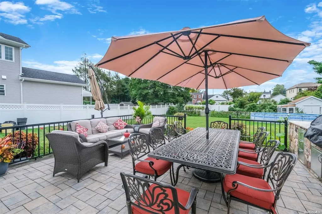 15 Dorcas Avenue Syosset NY 11791