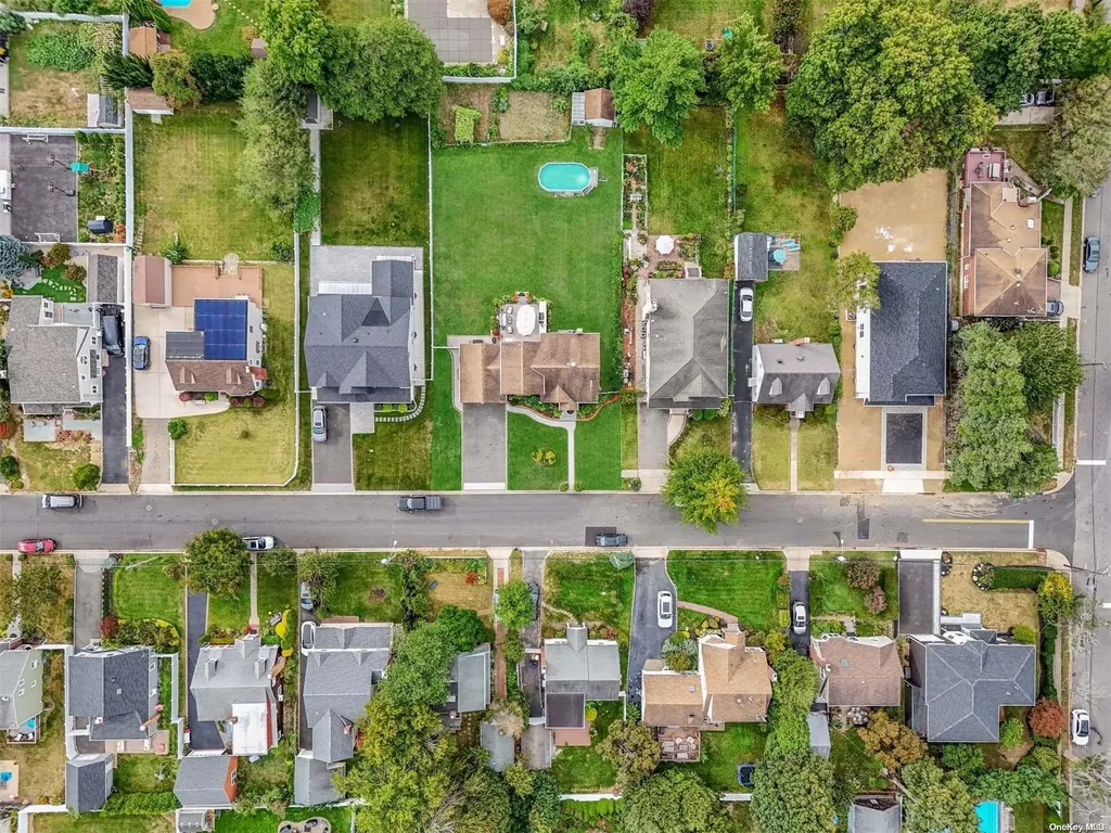 15 Dorcas Avenue Syosset NY 11791