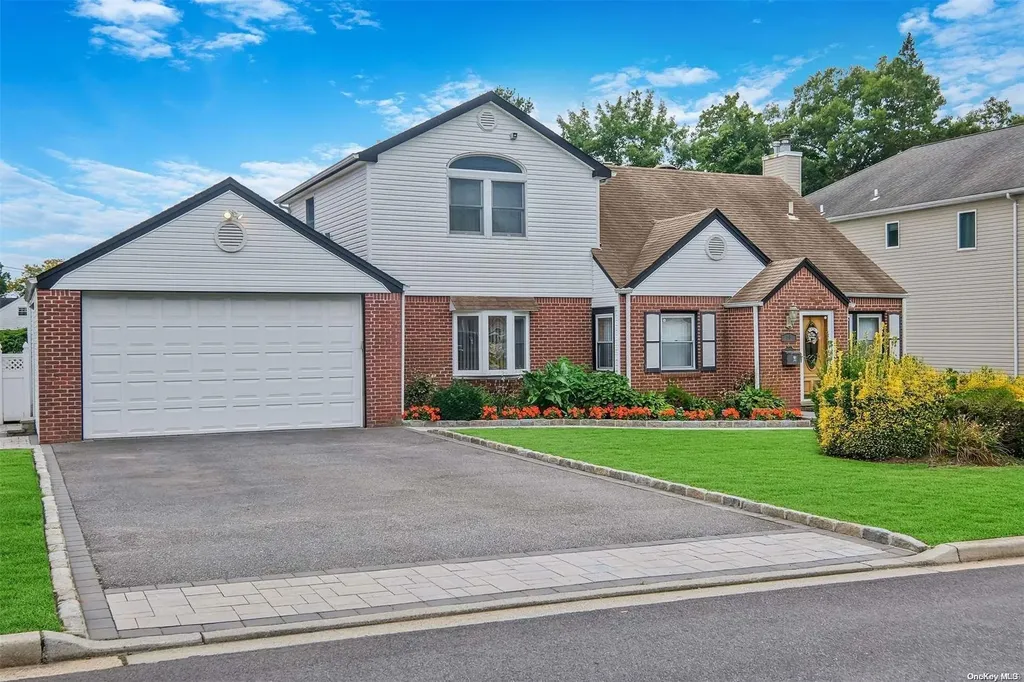 15 Dorcas Avenue Syosset NY 11791