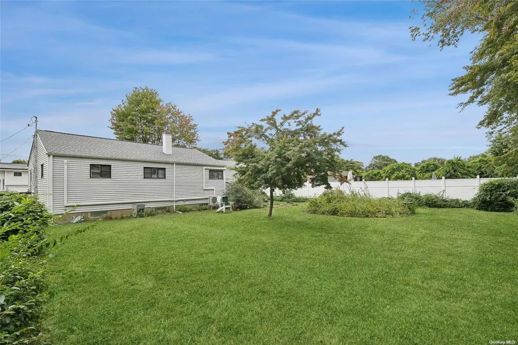 1654 Elsie Lane Bay Shore NY 11706