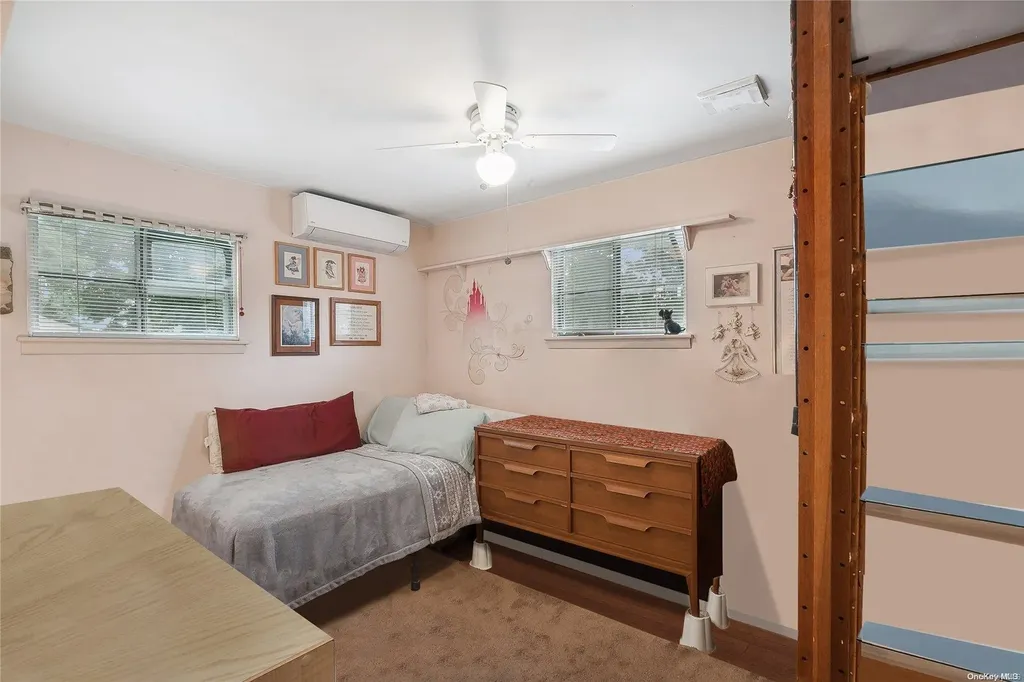 1654 Elsie Lane Bay Shore NY 11706