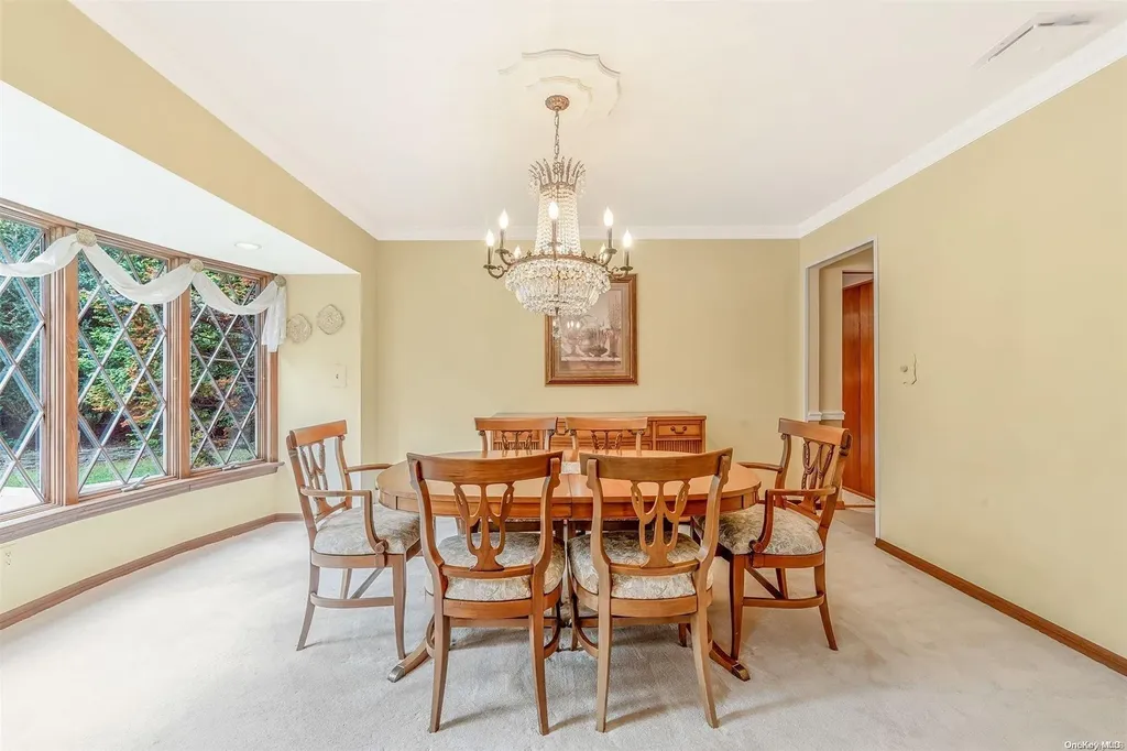 54 River Heights Drive Smithtown NY 11787