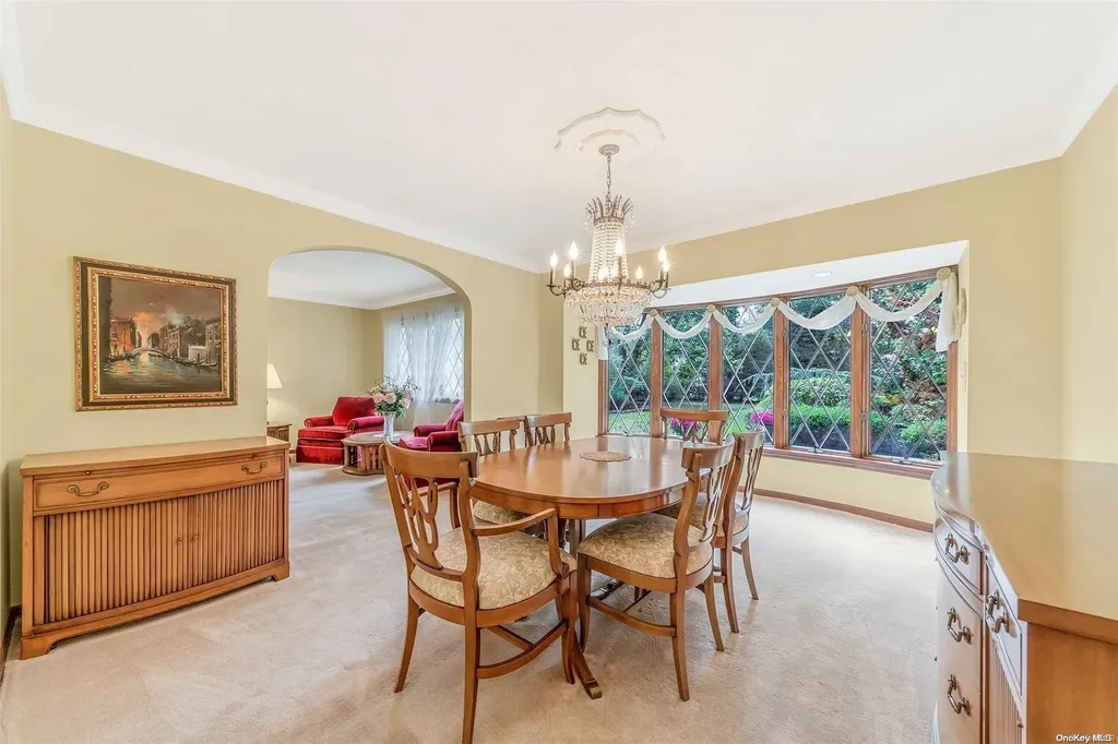 54 River Heights Drive Smithtown NY 11787