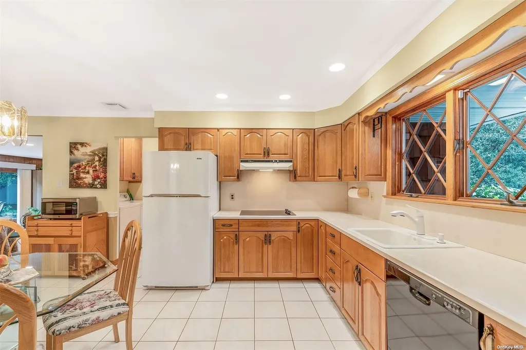 54 River Heights Drive Smithtown NY 11787