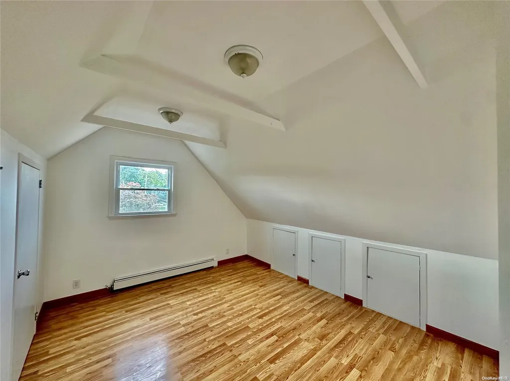 5 White Street Valley Stream NY 11580